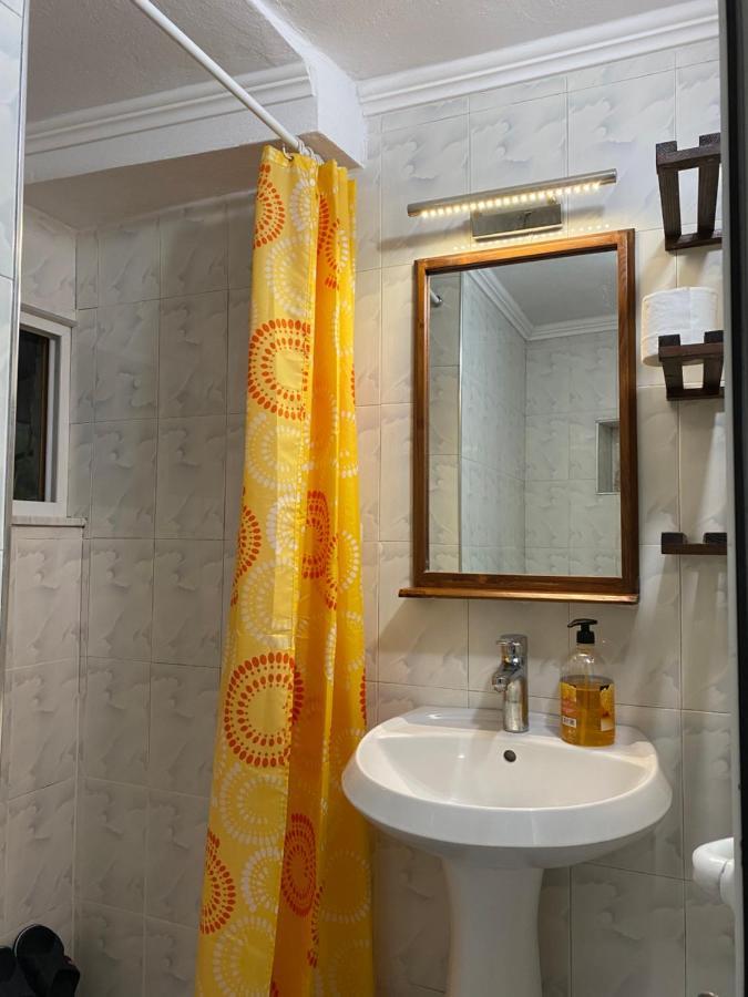Yuri Guest House จีโรคาสเตอร์ ภายนอก รูปภาพ