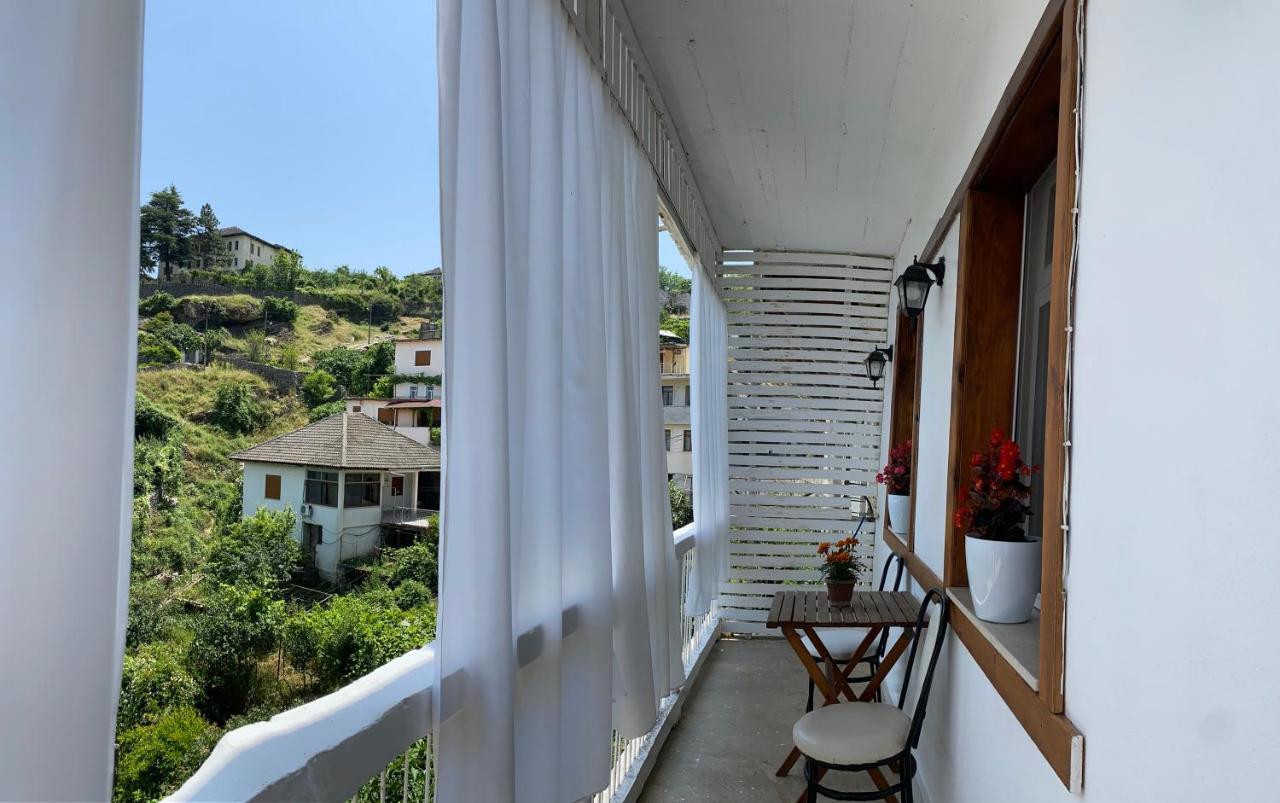 Yuri Guest House จีโรคาสเตอร์ ภายนอก รูปภาพ