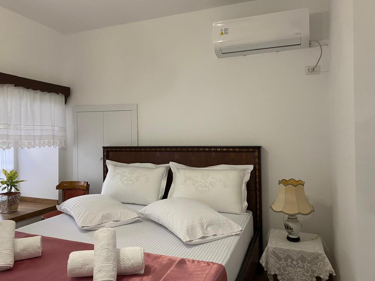 Yuri Guest House จีโรคาสเตอร์ ภายนอก รูปภาพ