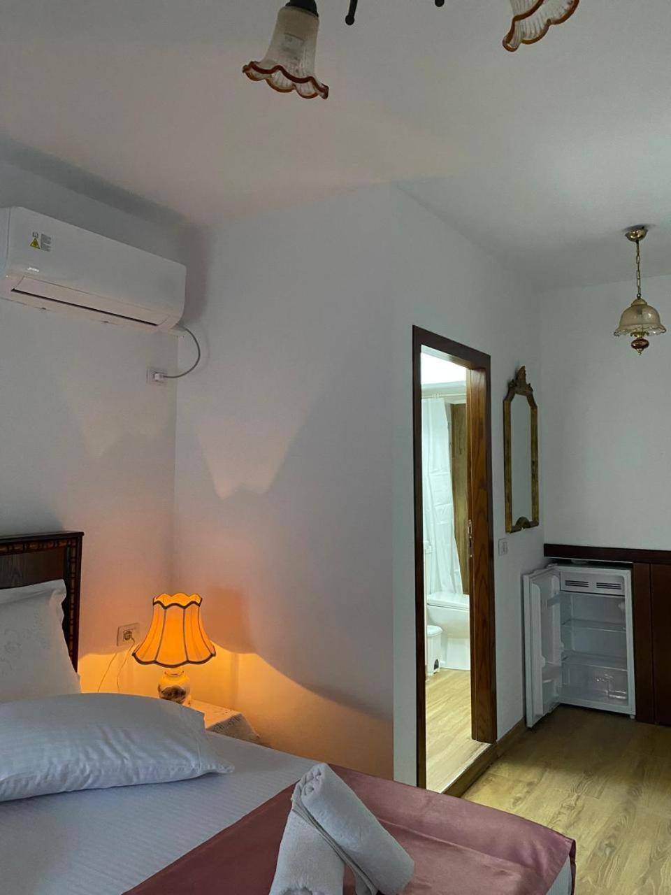 Yuri Guest House จีโรคาสเตอร์ ภายนอก รูปภาพ