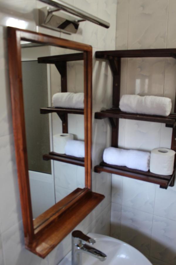Yuri Guest House จีโรคาสเตอร์ ภายนอก รูปภาพ